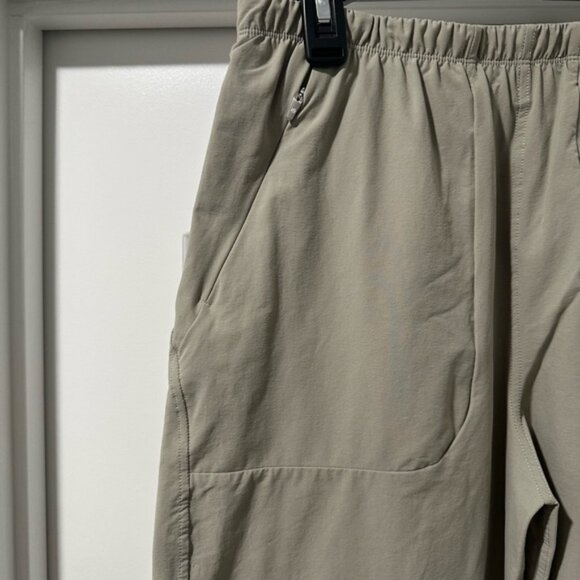 lululemon athletica Women’s Cargo Pants in Tan - Picture 7 of 11